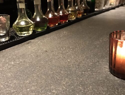 Kühles Bier zu Lounge-Musik