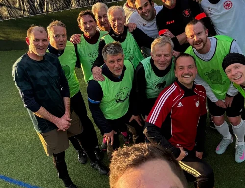 Rudelbildung auf dem soccercourt